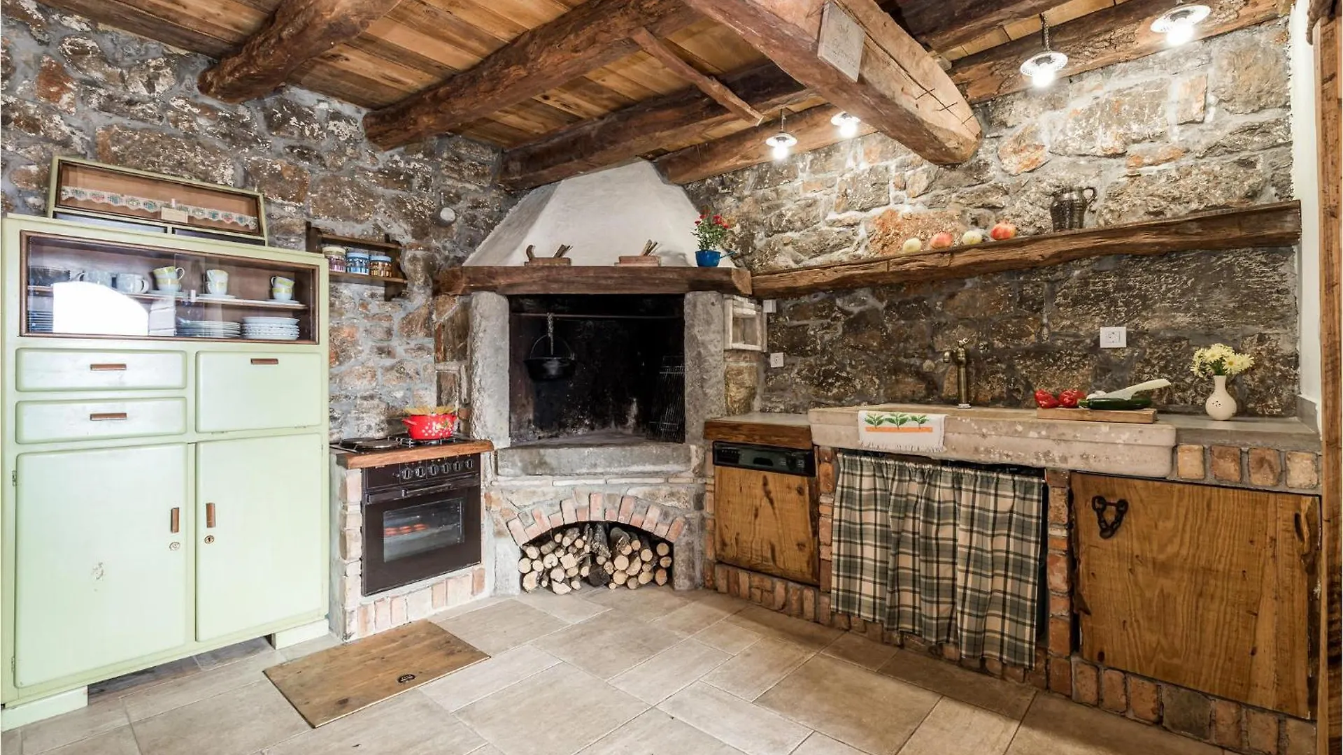 Amazing Home In Veprinac Holiday home